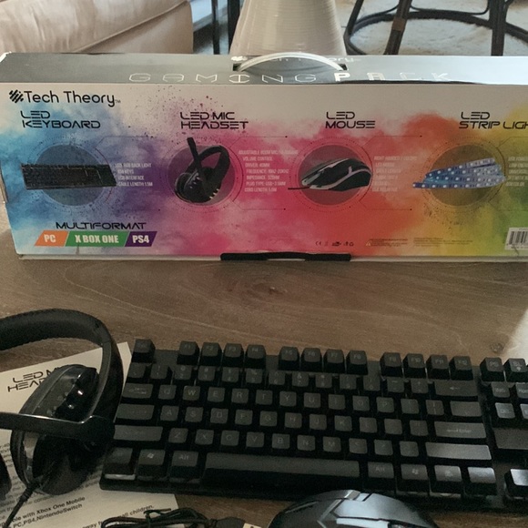 TEACH THEORY PC Gaming Pack - Picture 4 of 6